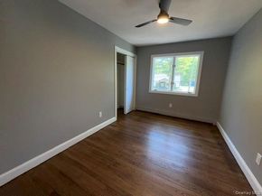 130 Park Lane, Middle Island NY 11953
