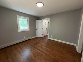 130 Park Lane, Middle Island NY 11953