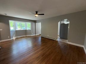 130 Park Lane, Middle Island NY 11953