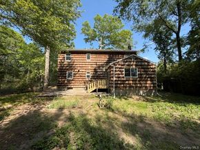 130 Park Lane, Middle Island NY 11953