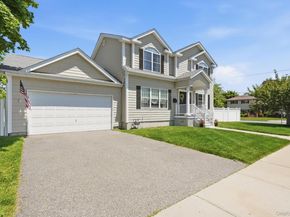 5 Butler Street, West Islip NY 11795