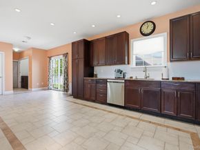 5 Butler Street, West Islip NY 11795