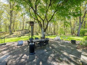 16 Carolyn Place, Armonk NY 10504