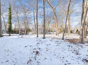 49 Lexington Avenue, Smithtown NY 11787