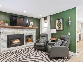 49 Lexington Avenue, Smithtown NY 11787