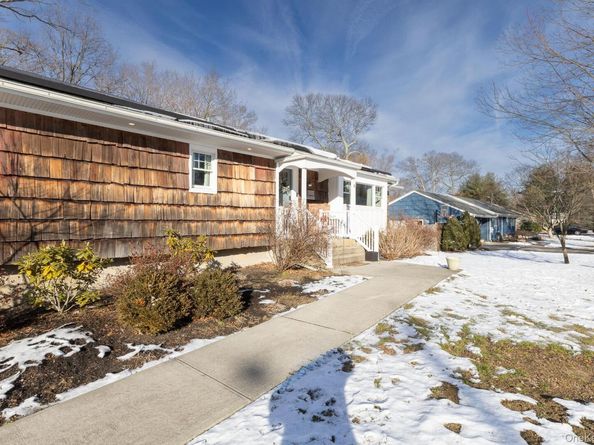 49 Lexington Avenue, Smithtown NY 11787