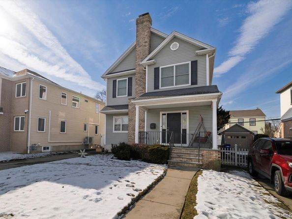 Undisclosed Address #953324, Bellerose NY 11426