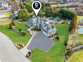 30 Hampton Drive, Center Moriches NY 11934