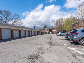 224-38 Kingsbury Ave A, Bayside NY 11364