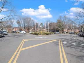 224-38 Kingsbury Ave A, Bayside NY 11364