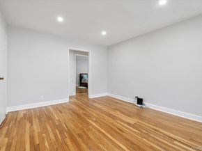 224-38 Kingsbury Ave A, Bayside NY 11364