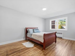 224-38 Kingsbury Ave A, Bayside NY 11364