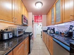 880 Boynton Avenue 13A, Bronx NY 10473