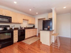 55 Clinton Avenue 403, Rockville Centre NY 11570