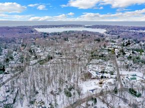 37 Christian Avenue, Setauket NY 11733