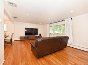 18 Cumberland Street, Rockville Centre NY 11570