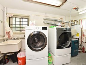 18 Cumberland Street, Rockville Centre NY 11570