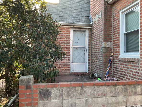11588 220th Street, Cambria Heights NY 11411