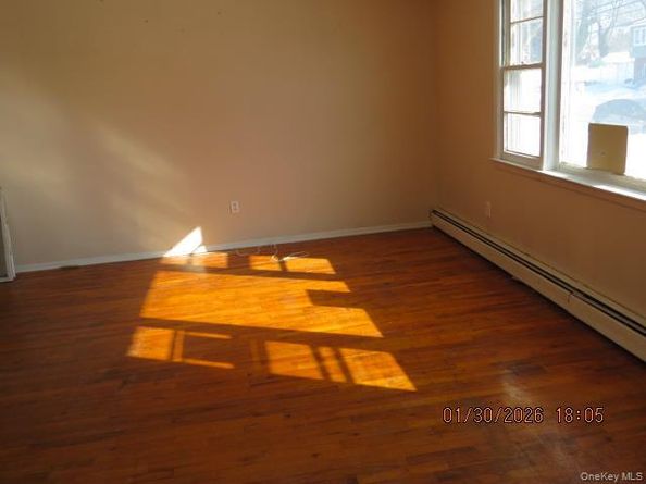 334 Robbins Street, Lindenhurst NY 11757