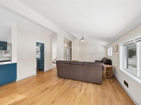 21 Amboy Road, Oakdale NY 11769