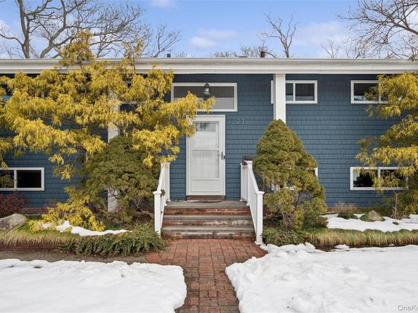 21 Amboy Road, Oakdale NY 11769