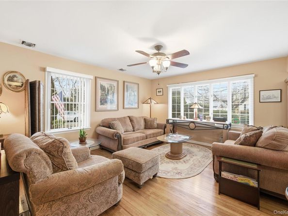 18 Gaylore Drive W, Amityville NY 11701