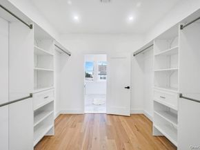 8 Table Lane, Hicksville NY 11801