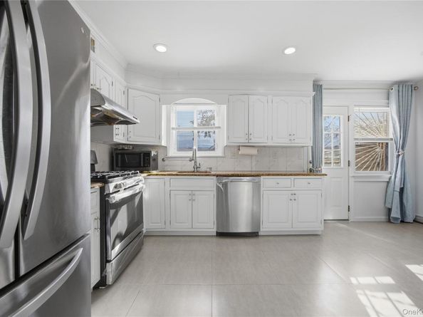 63-55A Douglaston Parkway, Douglaston NY 11362