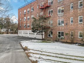 781 Palmer Road 2D, Yonkers NY 10701