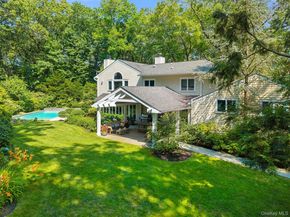 110 Round Hill Road, Scarsdale NY 10583