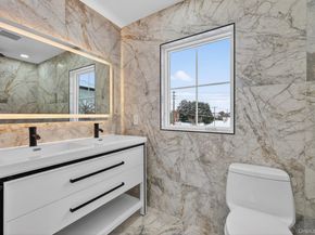 92 Kings Walk, Massapequa Park NY 11762