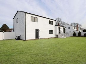 92 Kings Walk, Massapequa Park NY 11762
