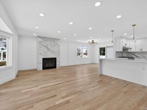 92 Kings Walk, Massapequa Park NY 11762