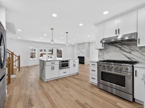 92 Kings Walk, Massapequa Park NY 11762