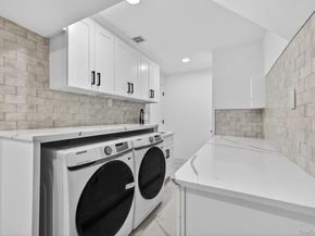 92 Kings Walk, Massapequa Park NY 11762