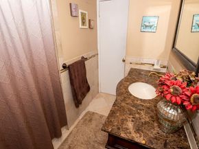 385 Beacon Avenue, Lindenhurst NY 11757