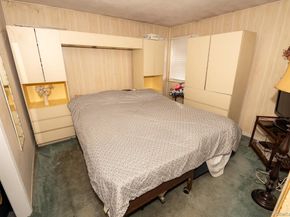 385 Beacon Avenue, Lindenhurst NY 11757