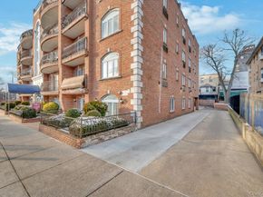 69-07 43rd Avenue 3G, Woodside NY 11377