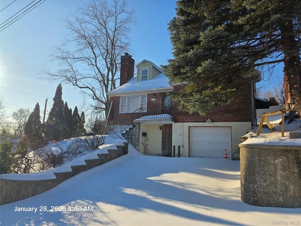326 Roberts Avenue, Yonkers NY 10703