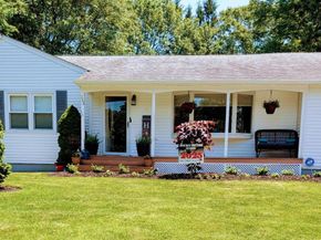 362 Easton Street, Ronkonkoma NY 11779