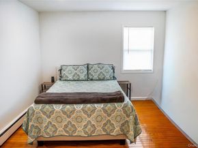 160 Pennsylvania Avenue, Medford NY 11763