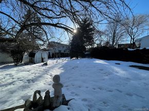 840 Robin Court, Baldwin NY 11510