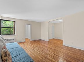 142 Garth Road 4Q, Scarsdale NY 10583