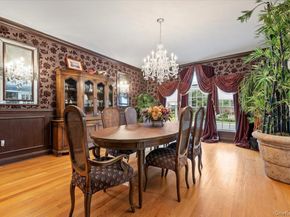 44 Legends Circle, Melville NY 11747