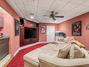 44 Legends Circle, Melville NY 11747