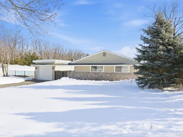 5 Bowman Lane, Kings Park NY 11754