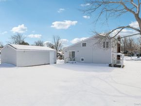 17 Laurie Road, Brentwood NY 11717