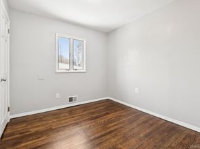 17 Laurie Road, Brentwood NY 11717