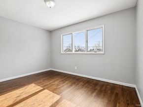 17 Laurie Road, Brentwood NY 11717