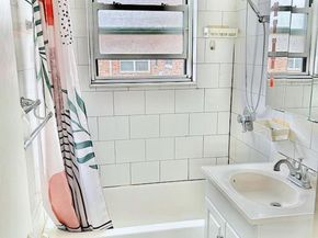 150-71 70rd 9A, Flushing NY 11367